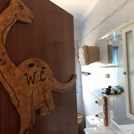 Bed and breakfast Dinosousa *