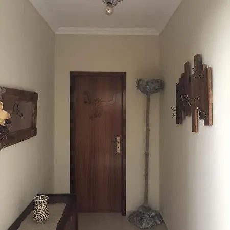 Bed and breakfast Dinosousa