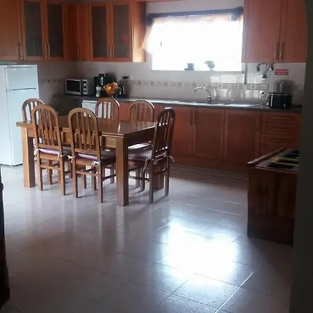 Dinosousa Bed and breakfast *
